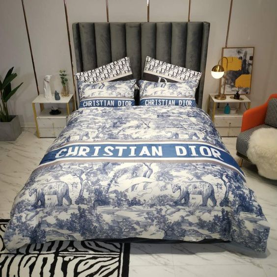 Premium Luxury Brand Bedding Set DN1617802