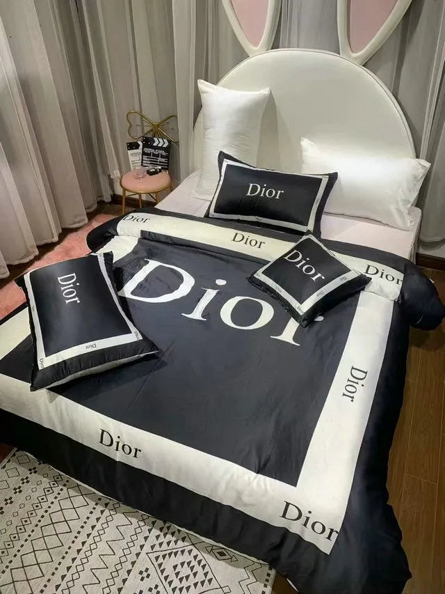 Premium Luxury Brand Bedding Set DN9050266