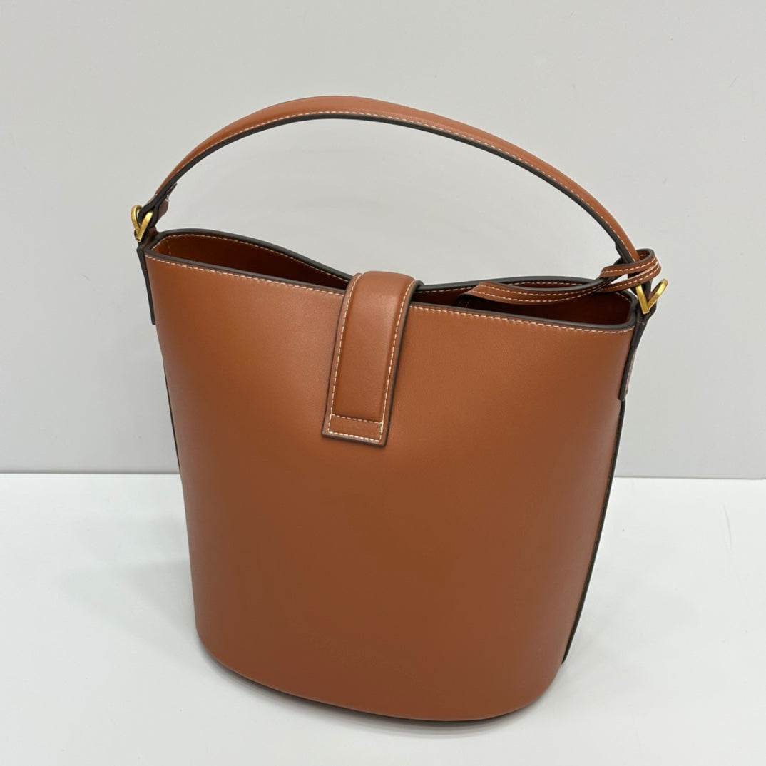 Hermes Goyard Medium Louise Bag In Smooth Calfskin