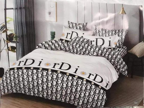 Premium Luxury Brand Bedding Set DN1617801