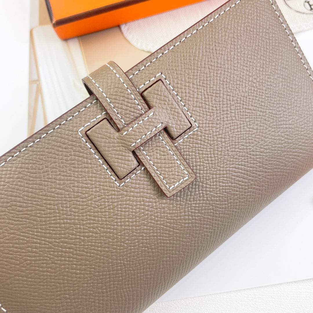 Hermes Goyard New H Passant Toutenmainte Wallet coffee