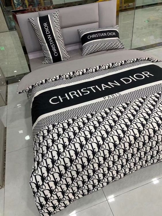 Premium Luxury Brand Bedding Set DN9131037