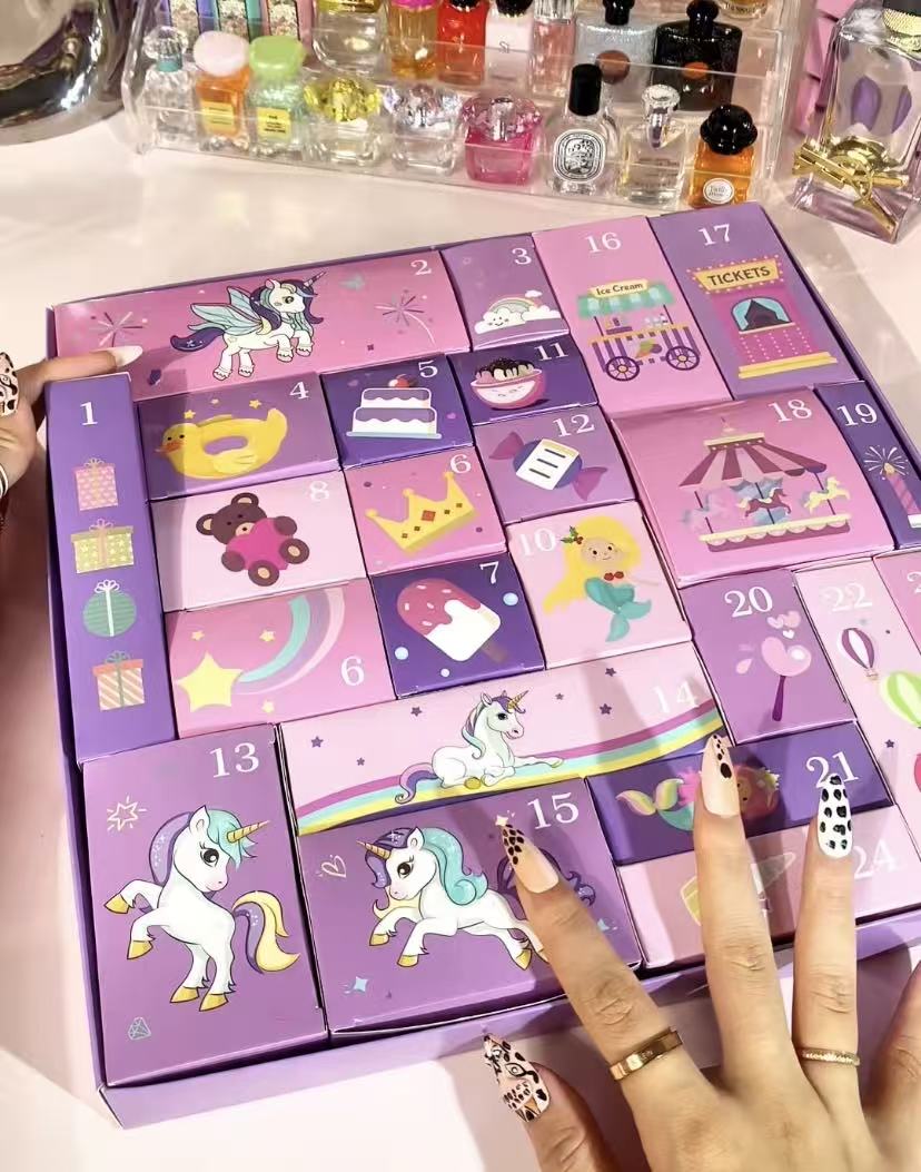 Cute Party 24 Minis Blind Box Set