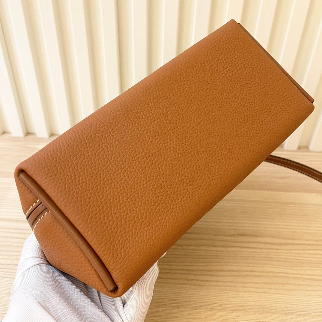 Hermes Goyard Kelly Togo Swift 24 brown