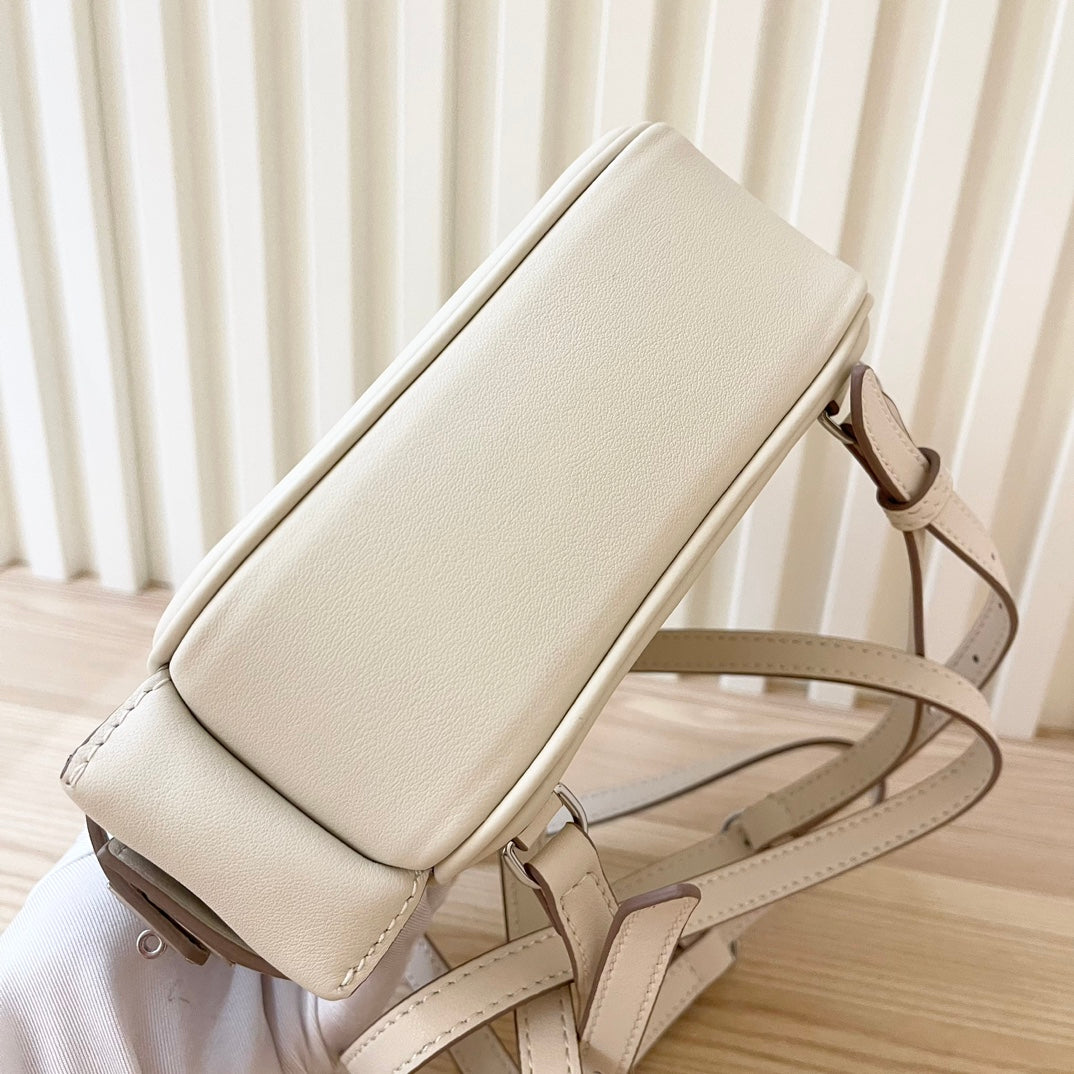 Hermes Goyard Kelly Jump white