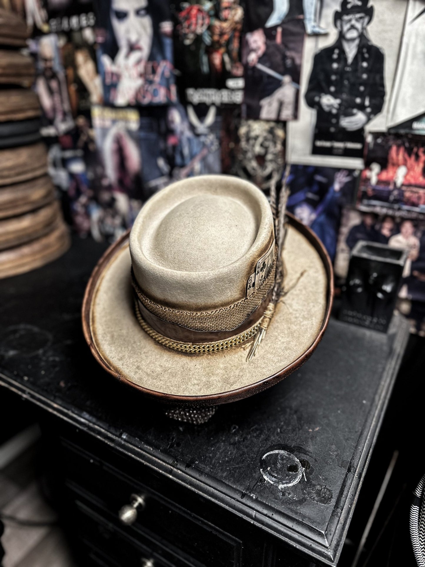 BLOWIN´ IN THE WIND - Blade Hats