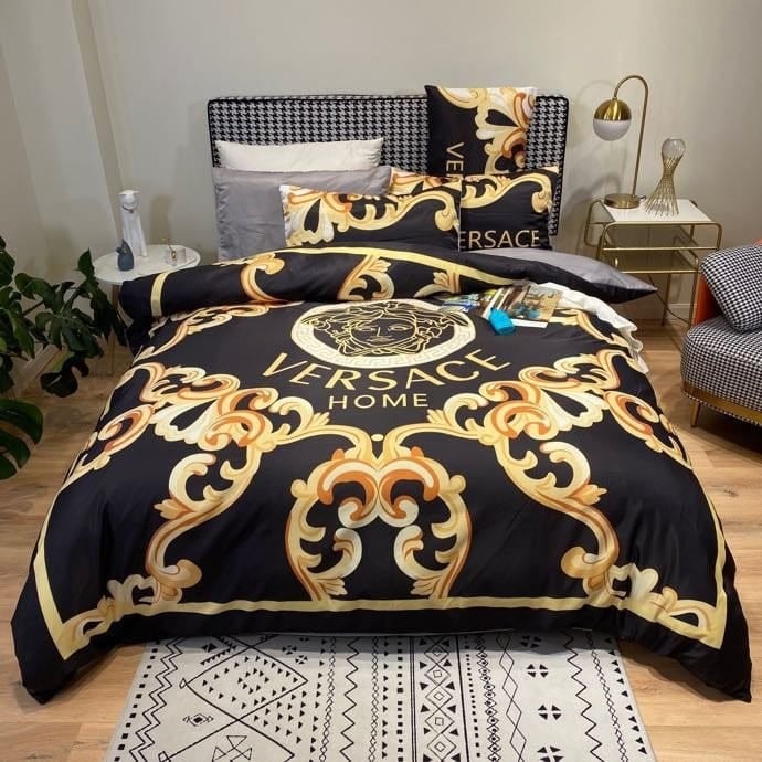 Premium Luxury Brand Bedding Set DN2614827