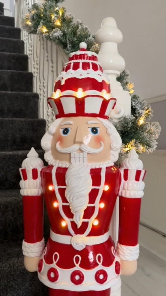 6 ft Giant Sized Animated Nutcracke