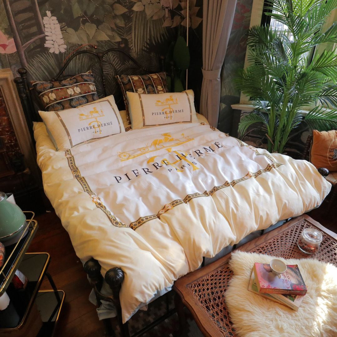 Premium Luxury Brand Bedding Set   DN9061126