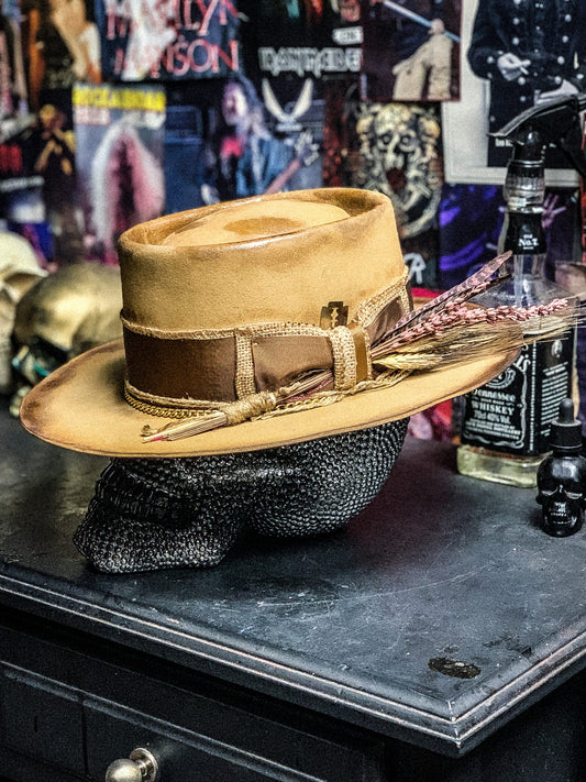 HONEY BED - Blade Hats