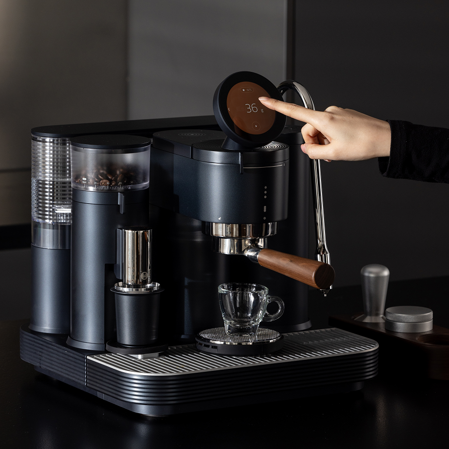 Meraki Espresso Machine is easy to operate