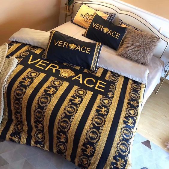 Premium Luxury Brand Bedding Set   DN9191091
