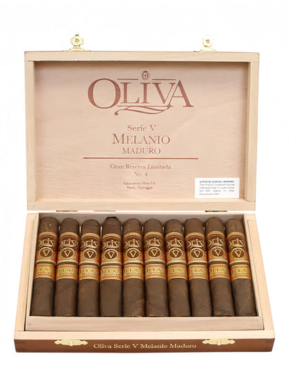 Oliva V Melanio Natural No.4 Box