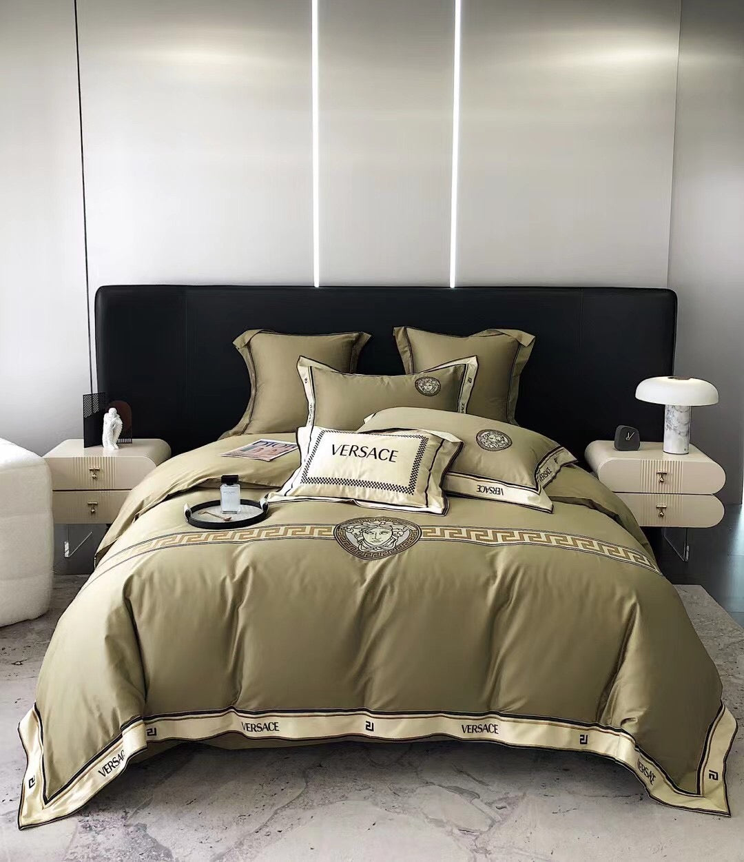 Premium Luxury Brand Bedding Set   DN9091204