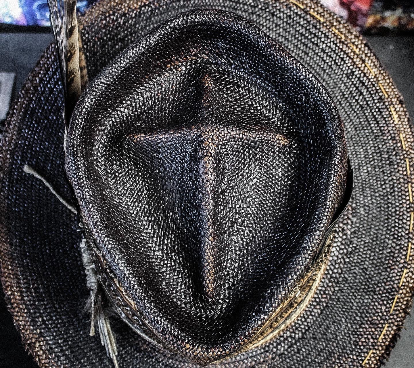 MALAS NOTICIAS - Blade Hats