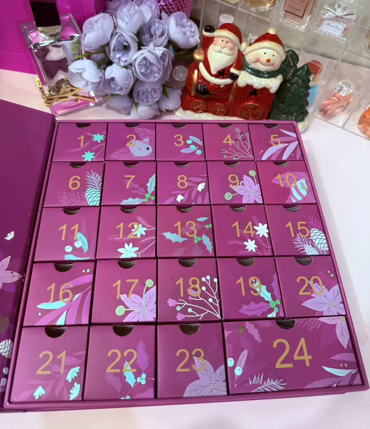 Flower Jigsaw and perfume Advent Calendar Box