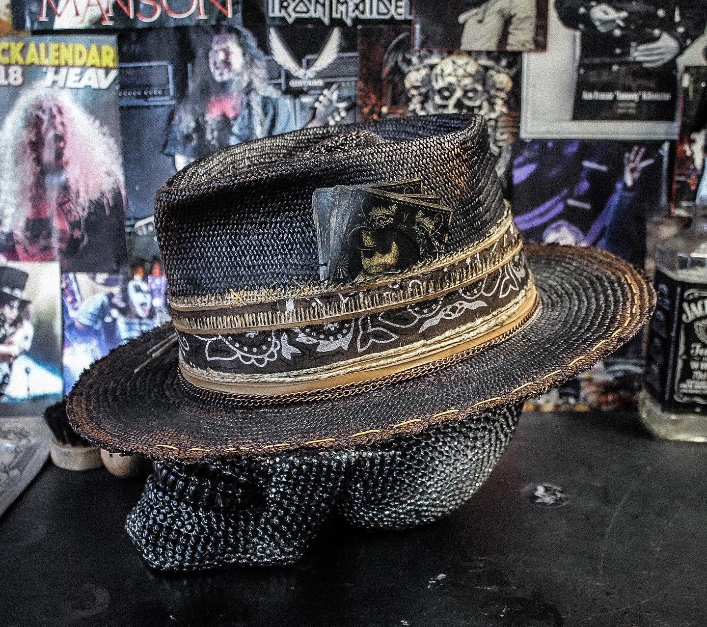 MALAS NOTICIAS - Blade Hats