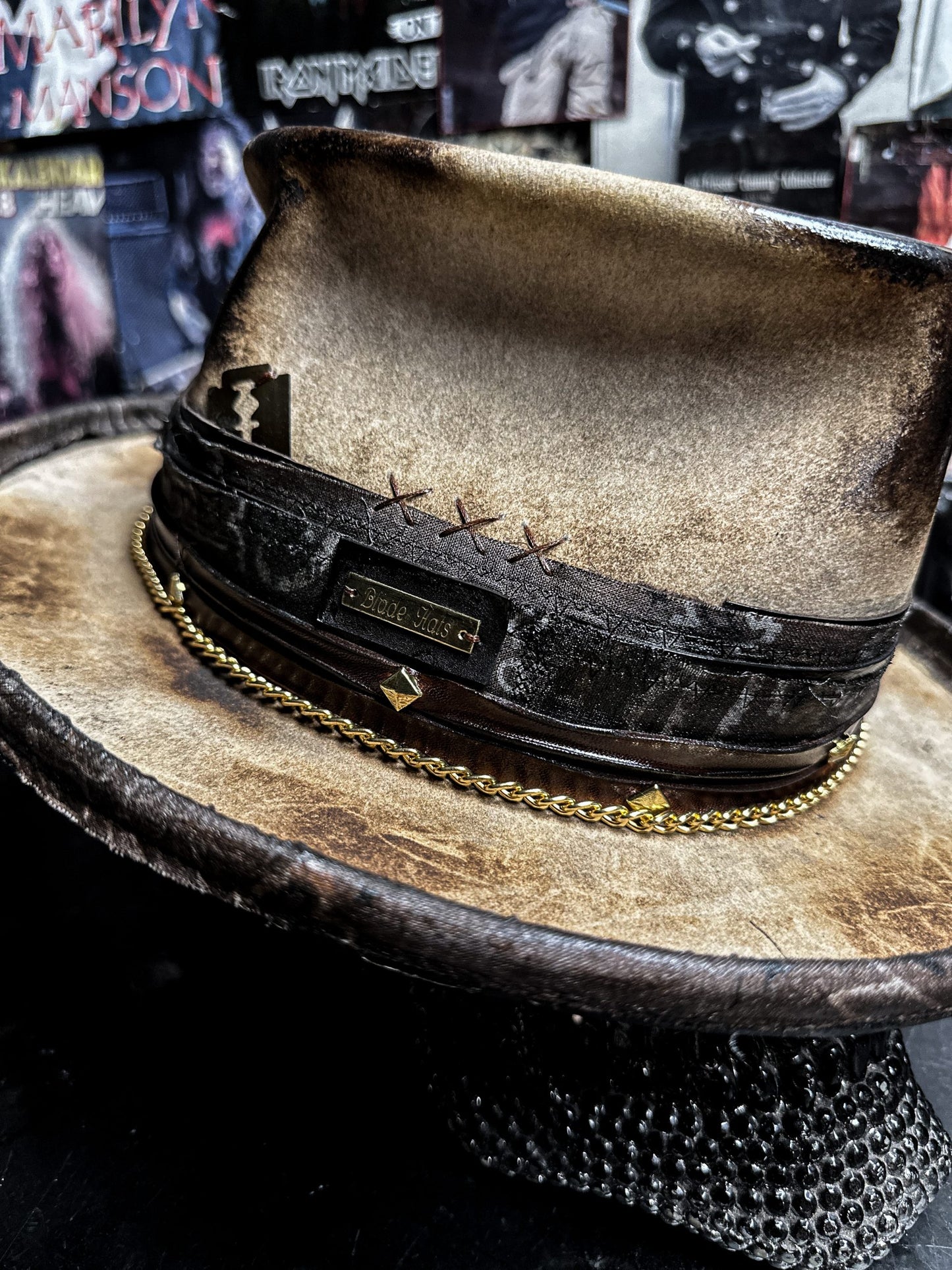 SIMPLE MAN - Blade Hats