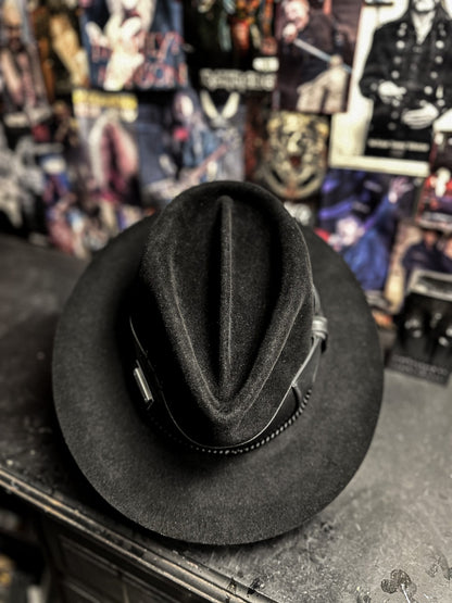 MAN IN BLACK - Blade Hats