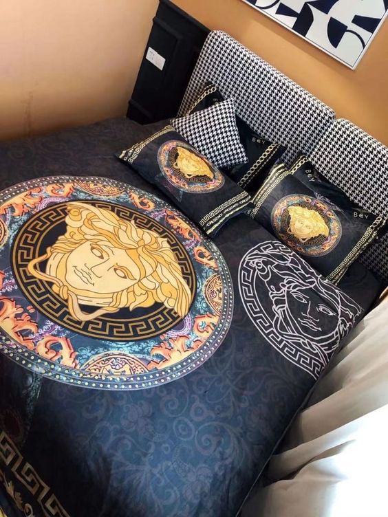 Premium Luxury Brand Bedding Set   DN91910103